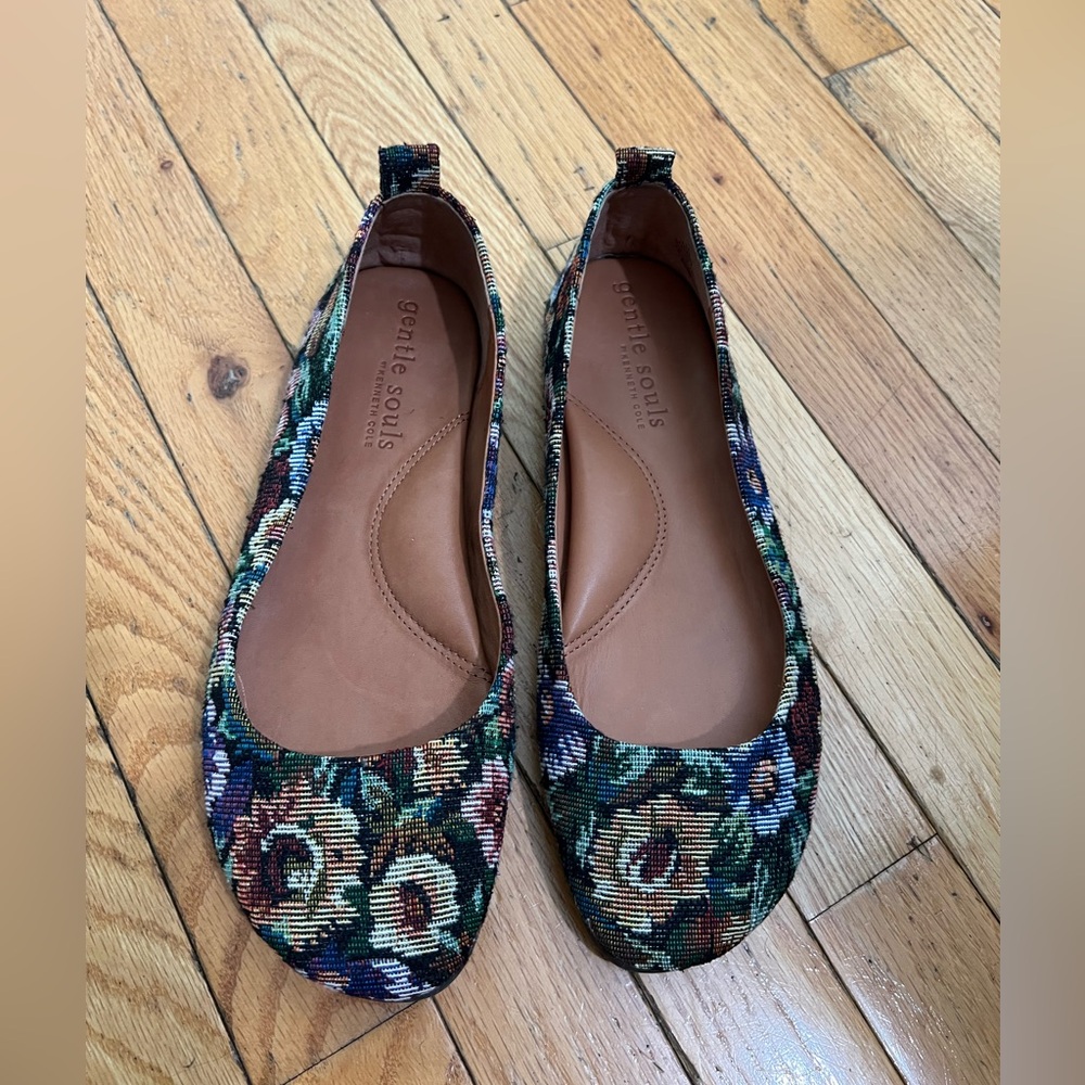 Gentle Souls Floral Ballet Flats